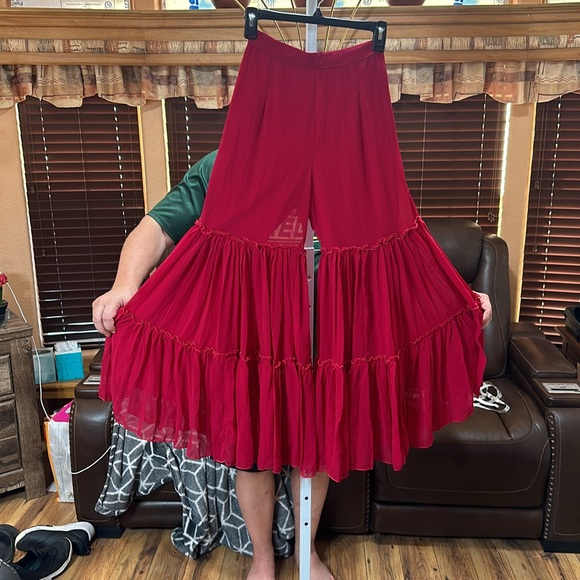 Beautiful Burgandy Palazzo Pants - Picture 2 of 9